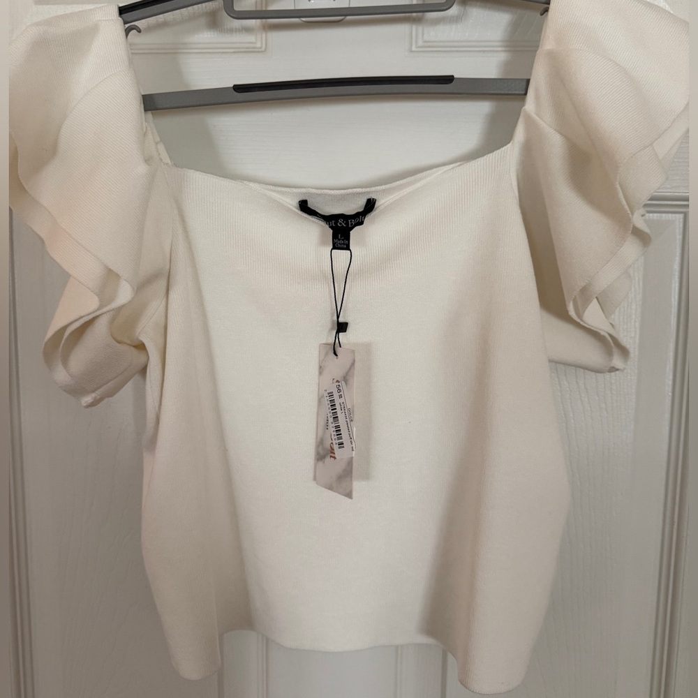 Strut and Bolt Pleated Puff Sleeve Top in White